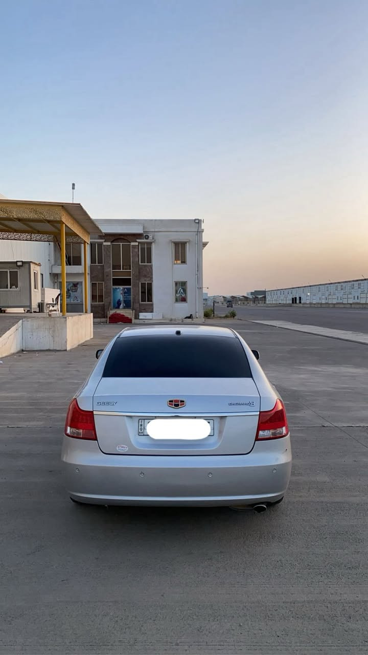 جیلی ئێم گراند 2013 فول مواسەفات
کوشن جلد - سلاید 

گیر و مەکینە کامری 

تەحویل بە شەرت 70$ 

***********
