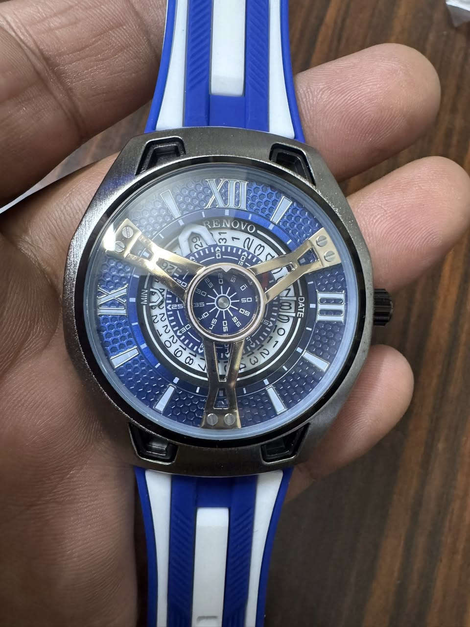 رينو فو كوارتز


**إذا كنت صاحب هذا الإعلان وتريد حذفه لأي سبب، رجاءا أرسل رسالة إلى الدعم الفني**