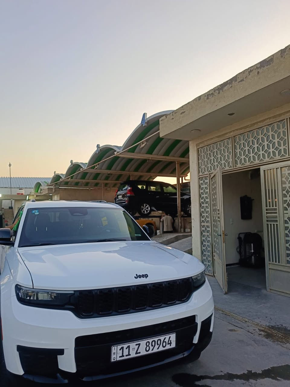 جيب موديل 2023 بلاك توب 7 راكب كشن منفصل vip فول عدا الفتحه حادث جانبي بدون ايرباك موضح بالصور ماشيه 41 الف رقم بغداد بأسمي مداور ثاني يوم السعر 290 مكان السياره الناصريه مركز المحافظة ***********
