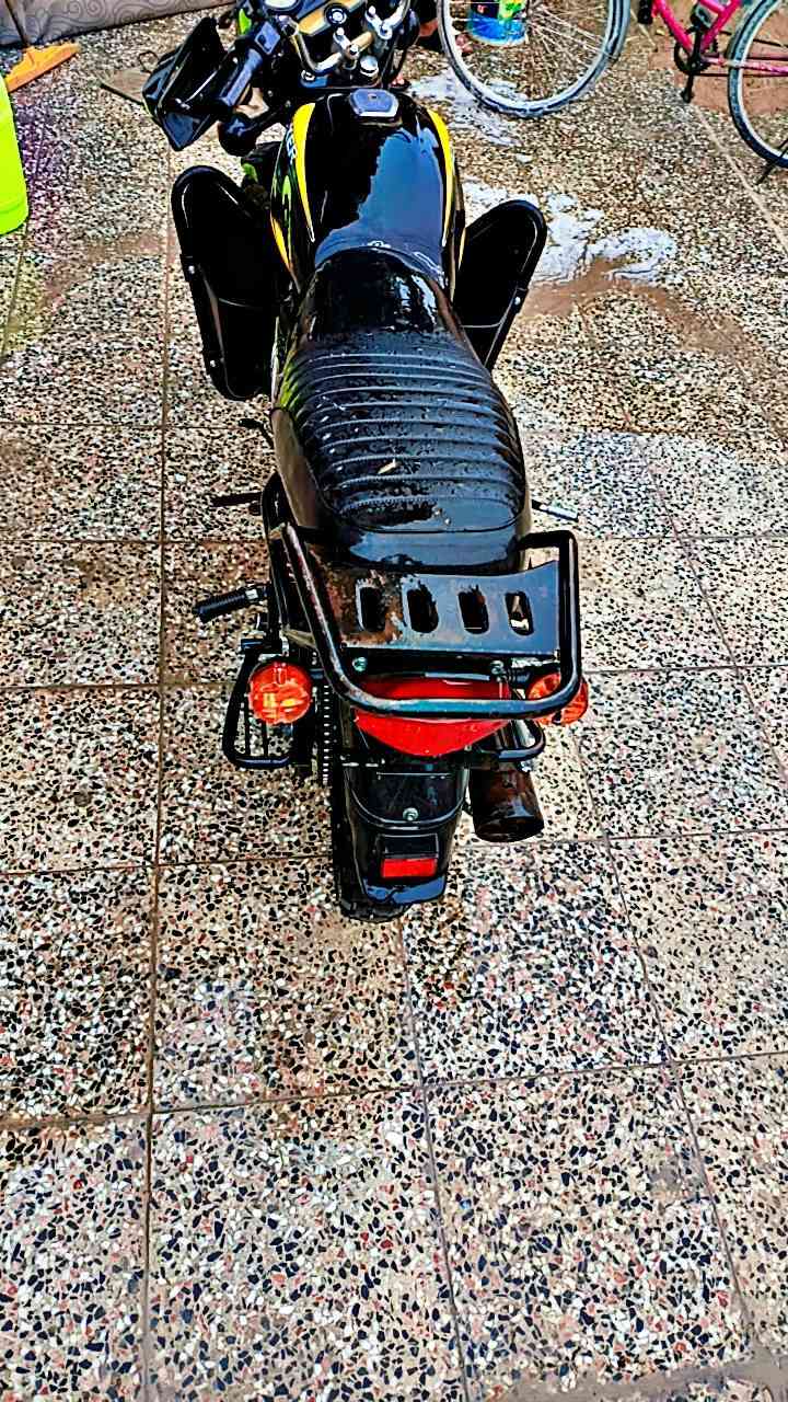 بكسر موديل 22 كفاله عامه بيهه بس جوزه مال لسويج عطلانه شلعه معدل شك لكاع ملحضه دراجه وصخه مامغسوله دراجه جديده معنه لكلمه بغداد لامين لثانيه ***********
