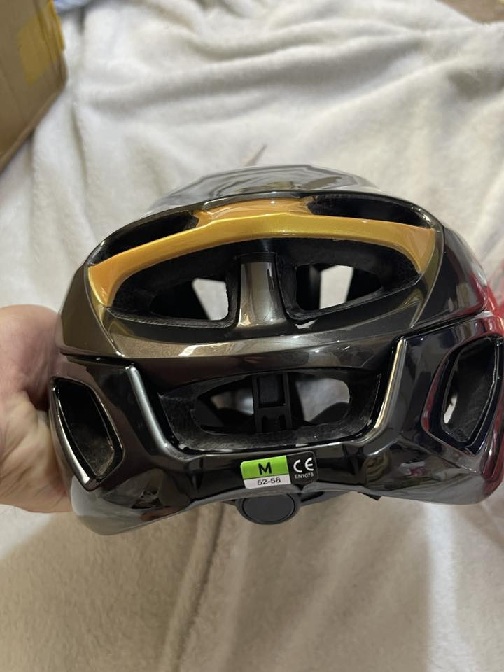 خوذ دراجات قطعتين بهيج شكل السعر 45 مع التوصيل


**إذا كنت صاحب هذا الإعلان وتريد حذفه لأي سبب، رجاءا أرسل رسالة إلى الدعم الفني**