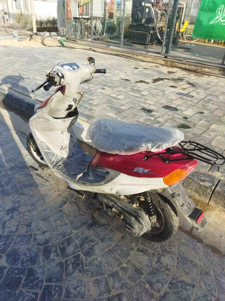 دراجه بيجي نضيفه .سعره 350الف
اول فتحه اله دراجه نكره سلف تشتغل 
تقاطع العزل 
اتصال .واتساب .***********
