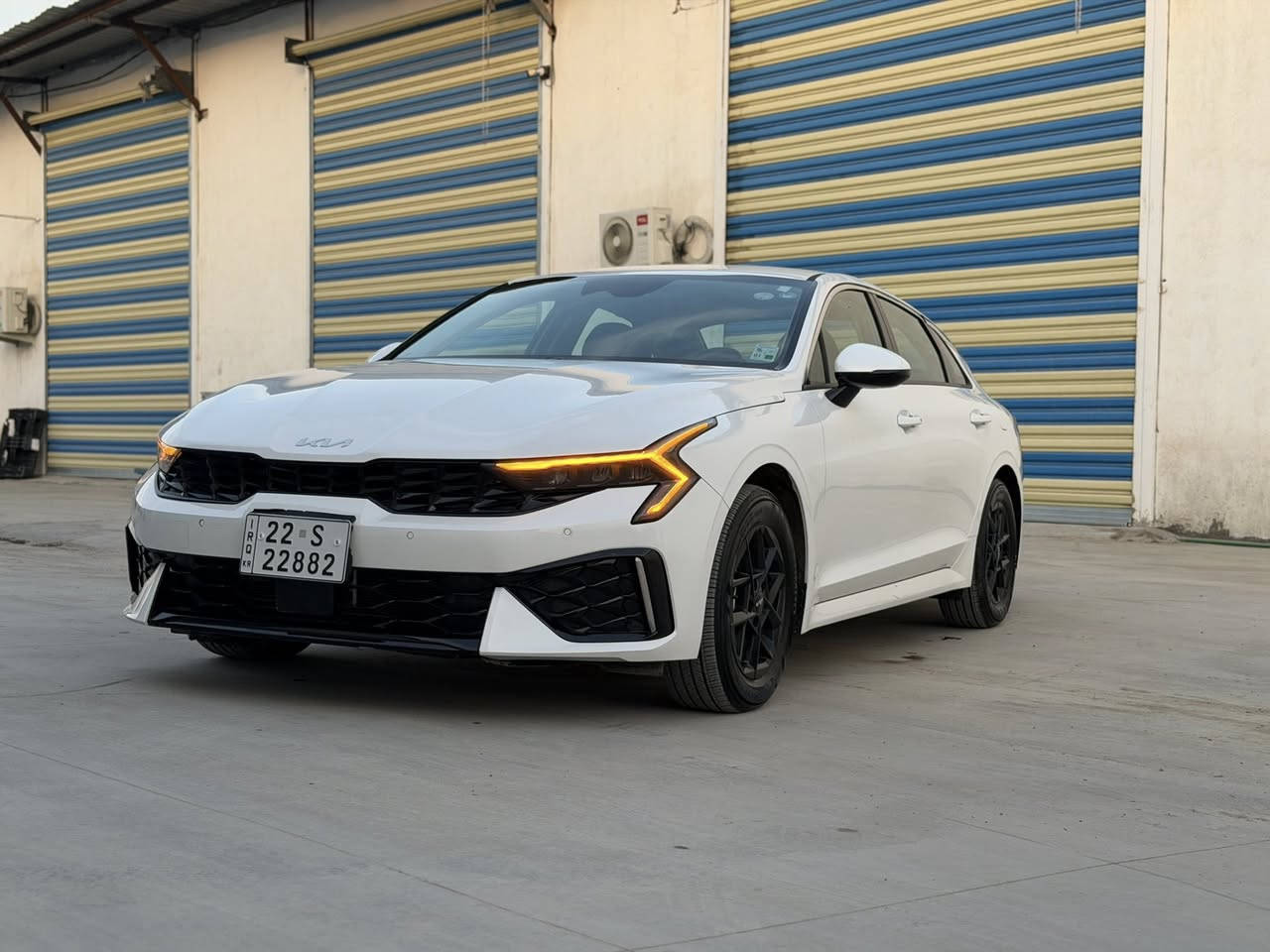 يا الله
كي فايف 2025 ابيض 
محرك : 2500 تنفس طبيعي 
وارد اميركا 
بعدها زيرو عداد مشي 11 الف 

مواصفات LXS
1_بصمة 
2_ تشغيل عن بعد 
3_ بصمة ابواب مع ترحيب 
4_ بصمة جنطه 
5_ لد امامي خلفي مع عدسات زنون 
6_ حساسات 360 درجة مع اوتو ستوب 
7_ رادار امامي مع كامره 
8_ رادار خلفي مع كامره خلفية 
9_ رادار جانبي ونقط عمياء 
10_شاشه متصل ديجتل 
11_ شاشه تبريد ومسجل متصل متغير 
12_منافذ شحن خلفيه 
13_اطفاء ذاتي اقتصادي عن التوقف 
14_ سايد بريك كهرباء 
15_اوتو هولد 
16 _ تغيير مودات القياده 
17_مانع انزلاق 
18_ شاشه حجم كبير تدعم كار بلي 
19_ فول قياده ذاتيه مع فول تحكم ستيرن 

مرقم اربيل كامل دخول جديد وتحويل مباشر 
حادث سياره جاملغ وطرف بنيد 
وبابين جهة صدر وخلف صدر صبغ 
بدون دواخل شرط 
شواصي لغود مكفولات 

العنوان : كاظميه جكوك 
السعر 183
استفسار : ***********
