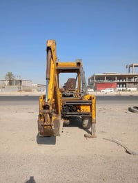 جي سي بي • ذي قار • معدات