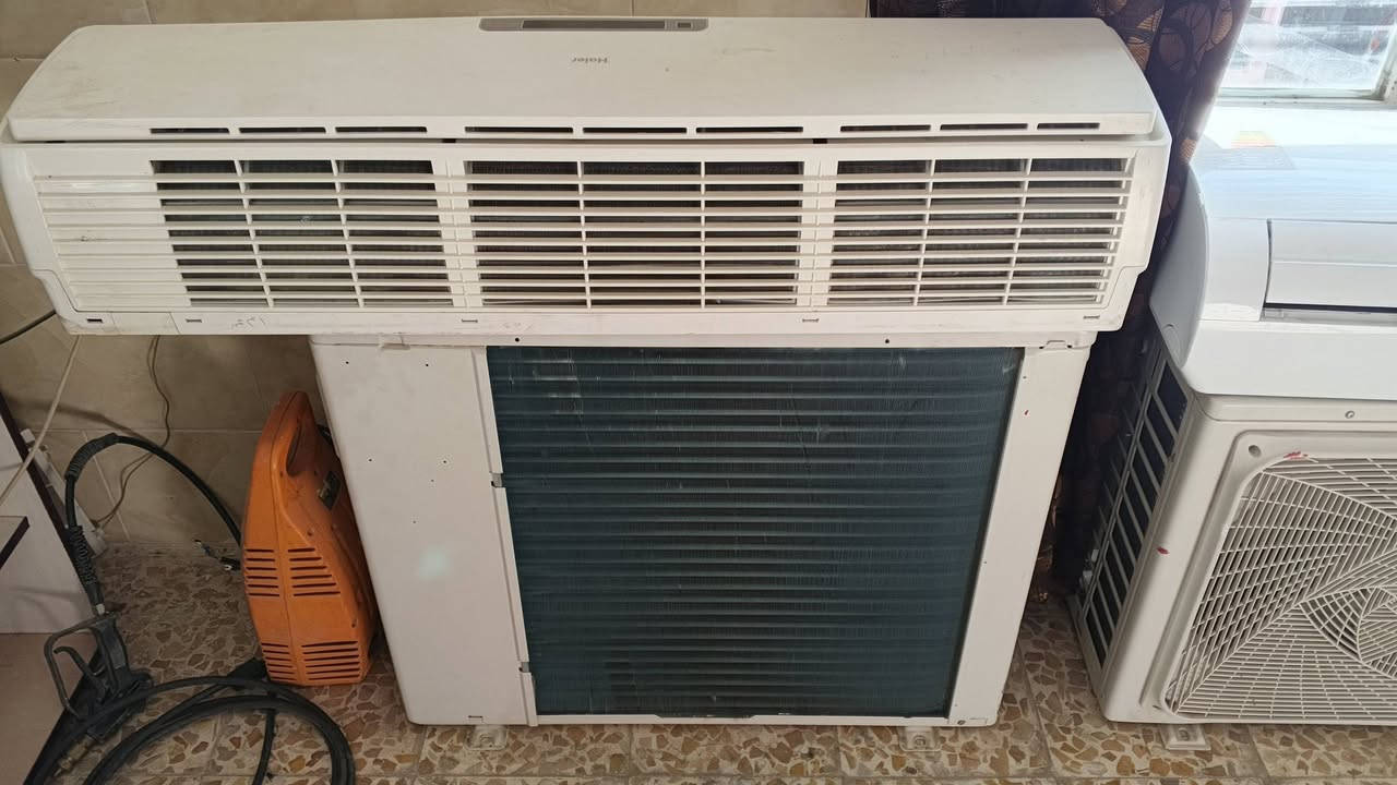 سبلتين للبيع . غازي كامل . نضاف اخو الجديد . الصغير طن ونص و الكبير طنين  . ***********
***********
