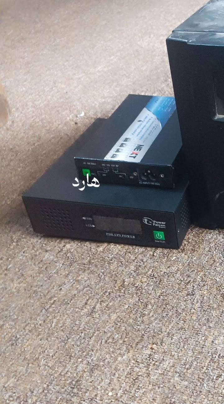 السلام عليكم غراض بيع شلعه  وحده يوبي اس 3 
ومبخره 1 
هارد + يوبي اس 1
دلاكه 1
ولسعر بكيف المشتري  
الرقم : واتساب ***********
