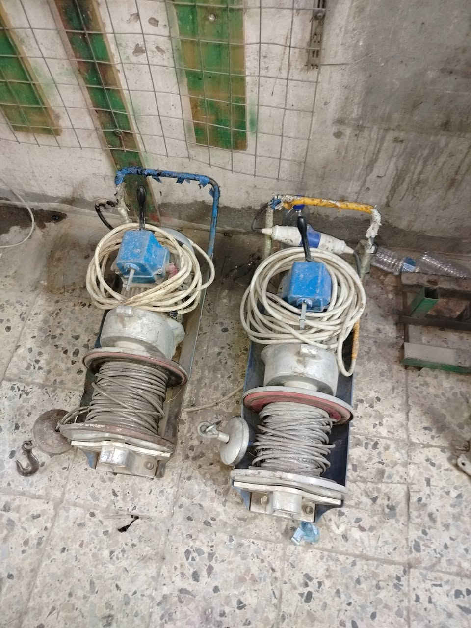 ونج صيني ابو الكير عدد  ( 2 ) نضيفات كامل سكله وعرباين  سعر الواحد 500 وبيهن مجال بغداد الشعلة ***********
