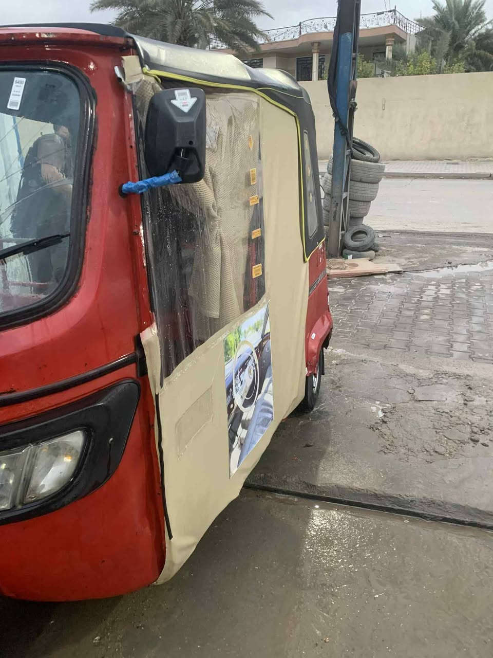 السلام عليكم عندي تكتوك كامله للبيع أوراقه كامله السعر مليونين ونص وبيه مجاله حسبت الجيه رقم ***********
