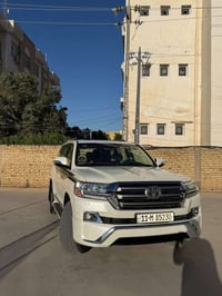 لاند كروز محرك : V6 4000cc تنفس طبيعي مديل : 2016 الممشى : 63,000KM # ...