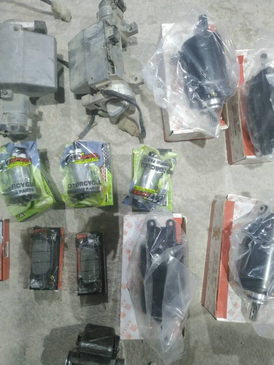 السلام عليكم متوفر قطع غيار فورزه 08 جويتر باقي واحذ العنوان كربلاء طويريج واتساب *********** توصيل ماكو
