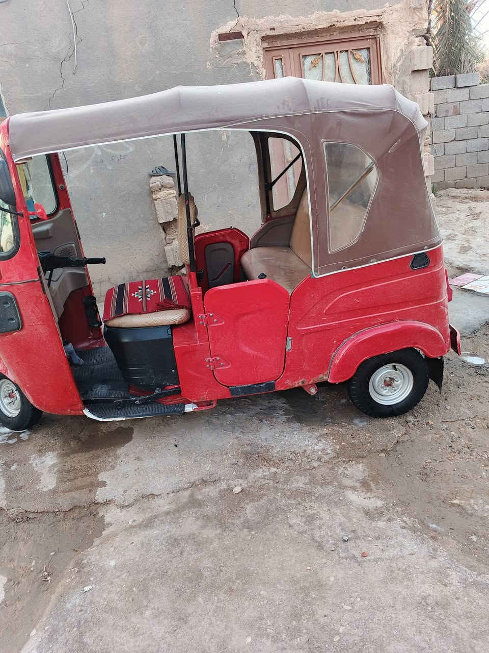 سلام عليكم  تكتك 21شهر 9 رقم وسنويه بسمي  مكفوله رقم ذي قار سعر 7700 بيه مجال  مكاني الرفاعي ***********
