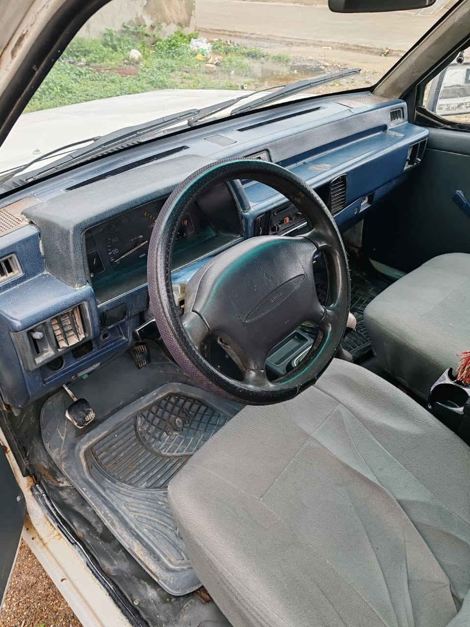 مستربوشي قذافي صياره نضيفه كير محرك أكسل تايرات صدر أمامي وخلفي كهربايات كيجات مشروع وطني نهايت ٢٠٢٧مكان كركوك شرط تحويل وكاله ترايك لبصره كوبون بنزين موجود سعره ٤٥مجال ***********
