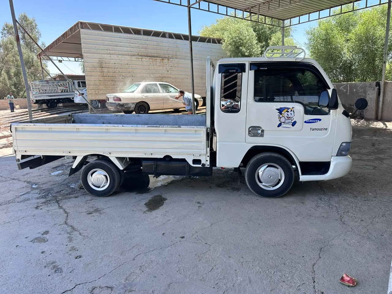 للبيع
موديل ٢٠٠٠ محرك وكير وشاصي مكفولات مصبوغة حزام جماليه بدون دواخل بدون معجون أثر جراد تبريد ثلج وي السويج كهربائيات كله شغاله
التوصل الرقم ***********
