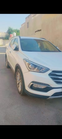سنتافي • محرك 4 • ٧ راكب