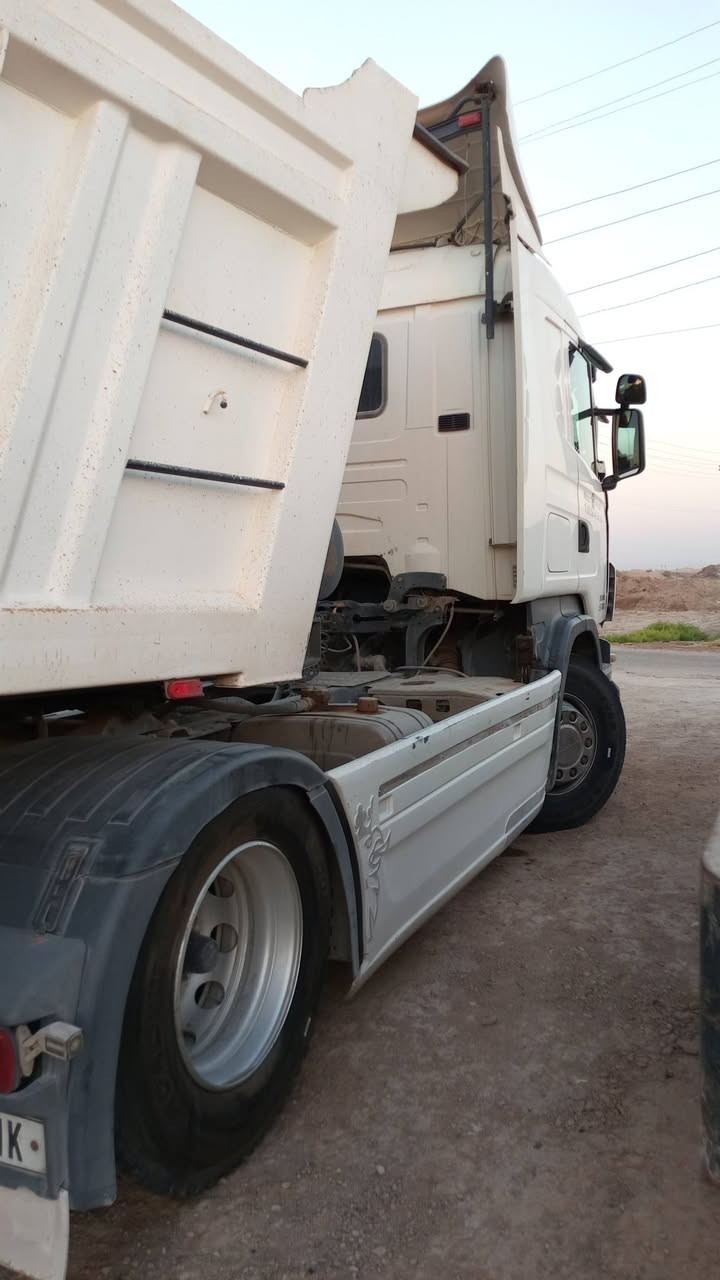 سلام عليكم سكانيه لبيع راس وعربانه كير عادي  900 مكينه R420  تخم تاير  عربانه نضيف ذرعته ويا تعلوا 32 بدون تعلوا 28 موصفات سيارة خير من الله  سنويةجديد رقم الهاتف ‏‪***********‬‏
