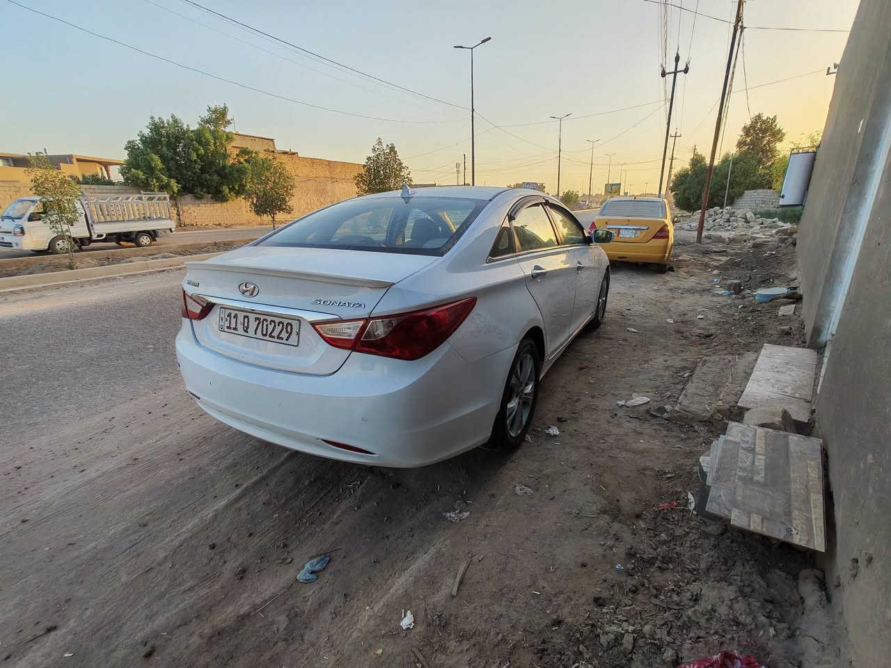 سوناتا 2012 خليجي الشركة العامة
رقم بغداد نكليزي تحويل مباشر محرك 2400
مري شفط تبريد قطعتين تحكم استيرن وشفتات
خمسة ويل كب كروم شاشه وكامرة دوارة حساس خلفي
محرك كير تبريد حدادية تخم تاير جاهزة
السيارة بيها خمس قطع صبغ بدن حادث
شواصي وتكم وقمارة كفالة السعر 95
مكاني بابل قضاء القاسم

***********
