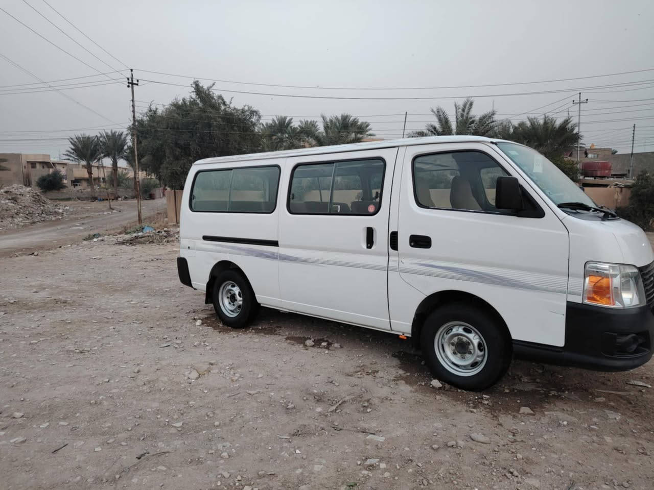 سلام عليكم نيسان موديل ٢٠١٢ مكفولة كفاله عامه من ضربة و صبغ مكينه وكير وكسن حديد  دوشمة حداديه تخم تاير رقم بغداد مكان سيارة بغداد ***********
