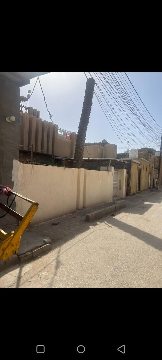 فرصه استثماريه دار مساحة 172 م ملك صرف سند طابو صرف باب طويريج خلف التجاري خلف جامع الزاملي منطقة تجاريه تصلح سكن او تجاري او حسينيه سنتر المدينه سعر المتر 4 مليون تواصل ***********
