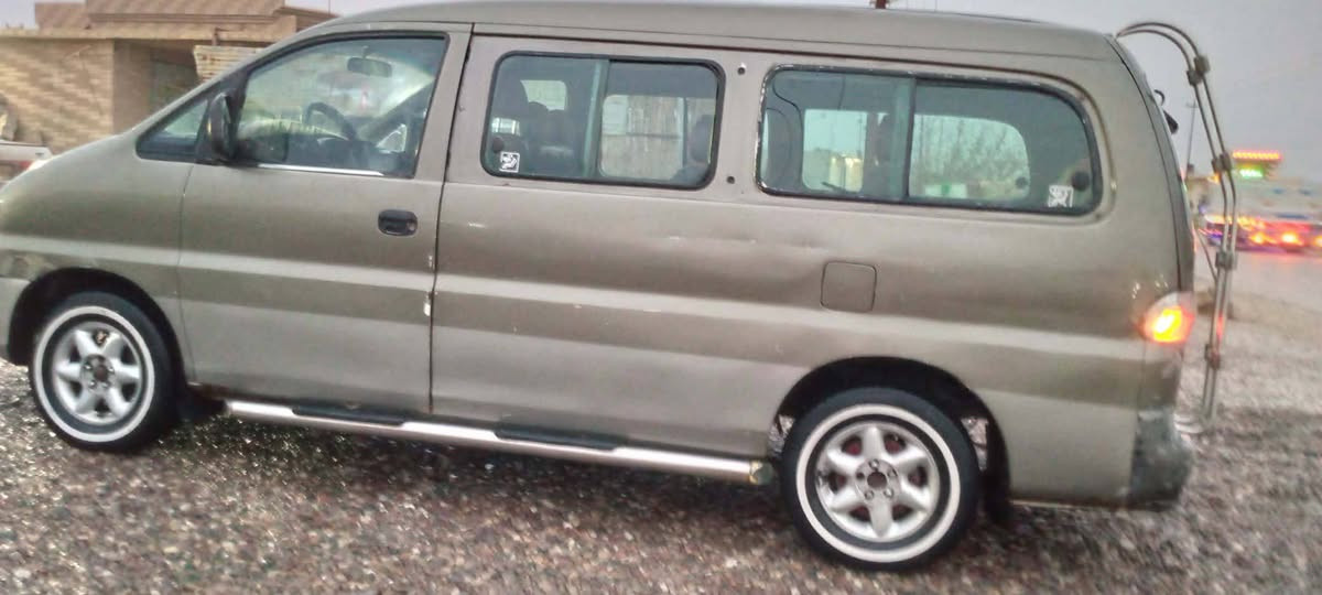 السلام عليكم
ستاركس 11 راكب موديل 1998
سنويه لل30 مشروع وطني رقم انكليزي الجديد تحويل ثاني يوم كير محرك بطه اوتماتيك
دوشمه جديده
تايرات جدد
باتري جديد
كهربائيات كله شغاله
تتدفئه شغاله
تبريد فقط كنبريسر وقاز
سياره جاهزه
محوره محرك بطه اوتماتيك
تستلم حصة كاز 40لتر
السعر 68وبية مجال
سياره ماتحط عليه لو ربع 
تصال ***********
