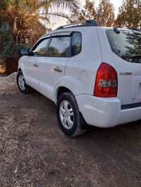 توسان • ٢٠٠٩ • مكينة ٢٠٠٠