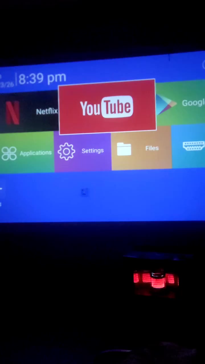 سلام عليكم داتشو للبيع دقه4k وبيهه HD بيهه هواي موصفات مثل تربطهه بتلفون تتحكم بل حجم تتحكم بل دقه يعني هواي موصفات بيهه تجي شوفهه وتفحصهه عجبتك اخذهه اكو هواي نوعيات مثل هاذه شكل اكو نواع كولش هواي بس مراح تلكه مثل هاي هاي خذتهه من مزاد مو محل او بيج  سعر 60 
راسل خاص اجوبك دايركت مكاني رابرين مقابيل بانزين خانه دروازه،


**إذا كنت صاحب هذا الإعلان وتريد حذفه لأي سبب، رجاءا أرسل رسالة إلى الدعم الفني**