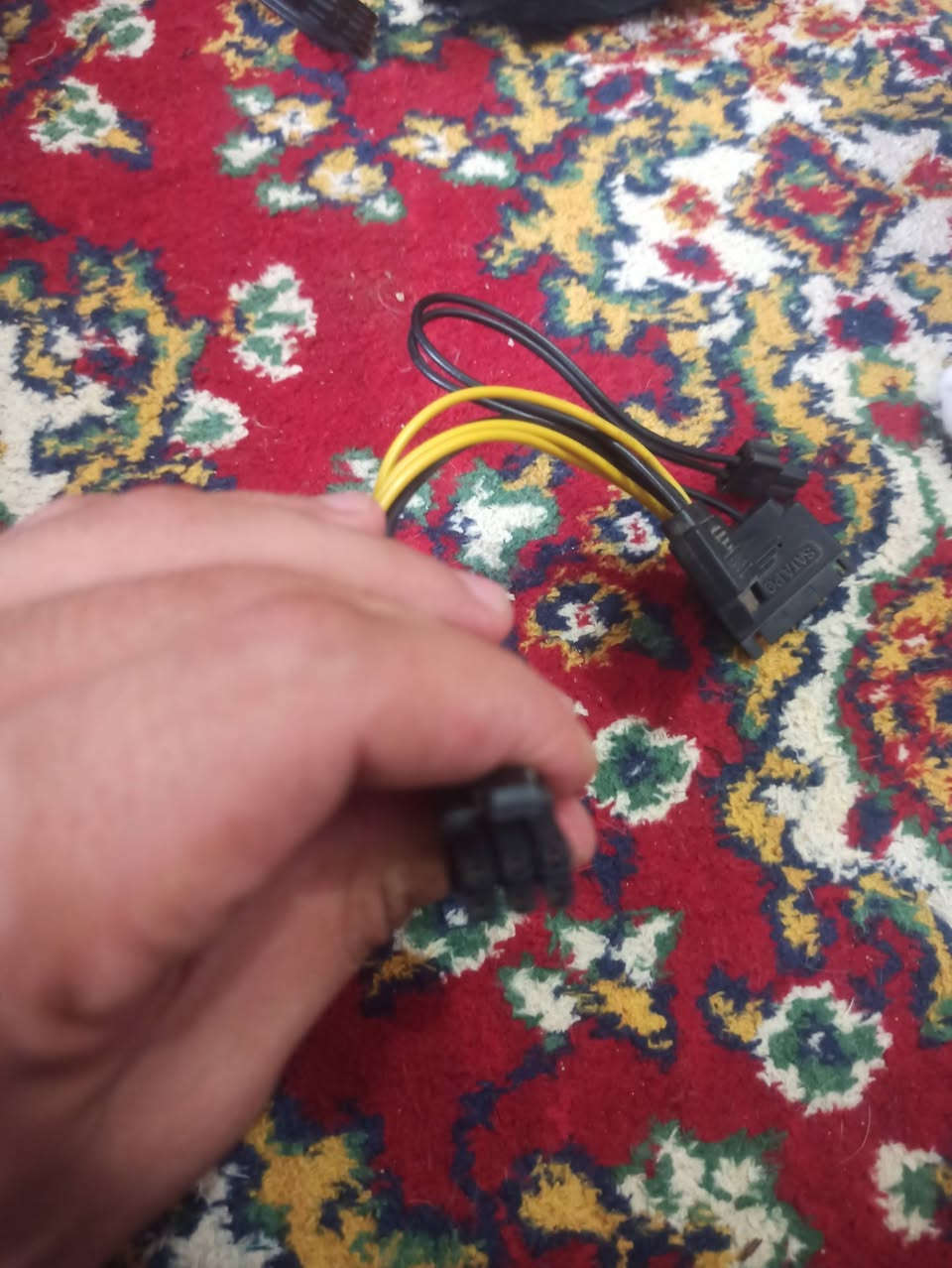 بور 550 واط
شغال ما بي اي شي 
ملاحظة / ما بي منفذ لكرت الشاشه ، بس اكو تحويله sata to pci 8 pin 
يرهم على اي كرت طاقته جوه ال 120 واط
سعره 30 الف 
مكاني نجف شارع المطار


**إذا كنت صاحب هذا الإعلان وتريد حذفه لأي سبب، رجاءا أرسل رسالة إلى الدعم الفني**