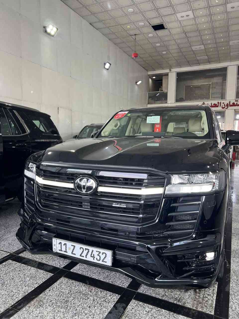 السلام عليكم تويوتا لاندكروزر 2025 نمتدد بلك تون تيربو S بلك نمتدد مغلف نانو كفاله عامه رادر فول موصفات *********** ***********
