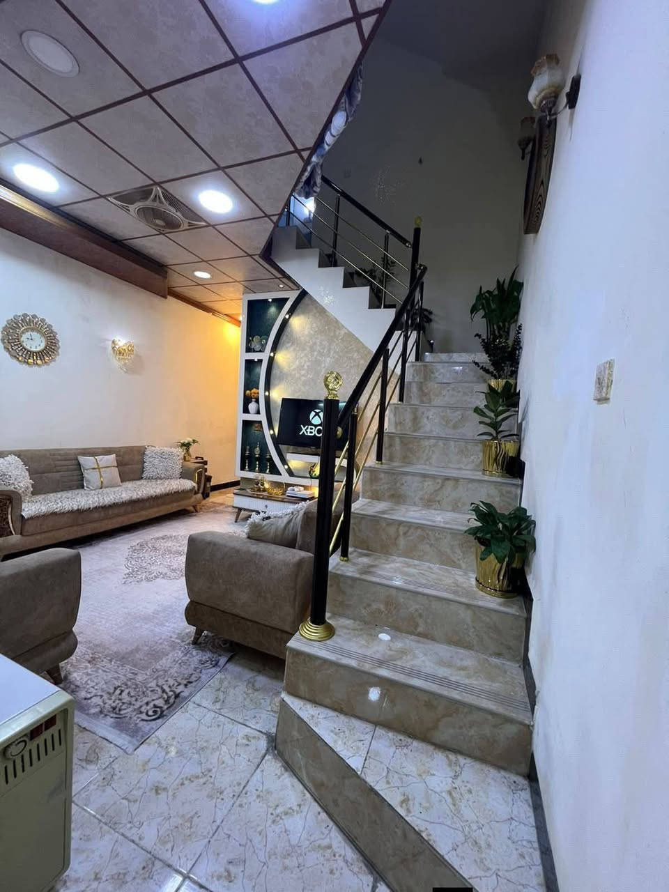 🏡 دار للبيع 🏡
📍 الموقع: حي الواسطي / خلف صيدلية الهدى
📍 خلف التجاري / سايدين مول حاج زياد
📐 المساحة: 100 متر مربع
📏 الواجهة: 5 متر
📞 للاستفسار وللمزيد من المعلومات:
***********
***********
✨ فرصة مناسبة للسكن وفي موقع مميز داخل حي الواسطي. 
#iraq #kirkuk #sanjakdar
