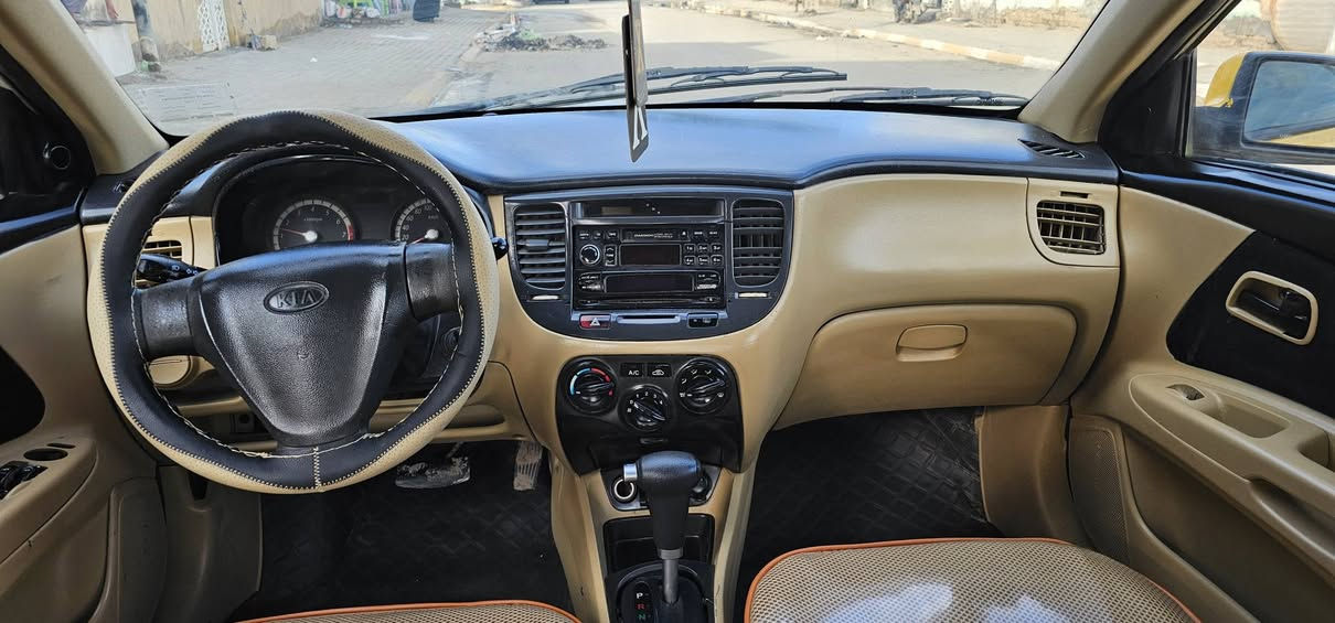 سلام عليكم ريو  خليجي موديل ٢٠٠٦ جاهزه فول اوتو مكينه[1600] حاويه كير شرط صبغه جديده مدوشمه دواخل جديد رقم مثنى موجوده بديوانيه باقي التفاصيل داخل الفديو  ***********السعر  ٦٧
