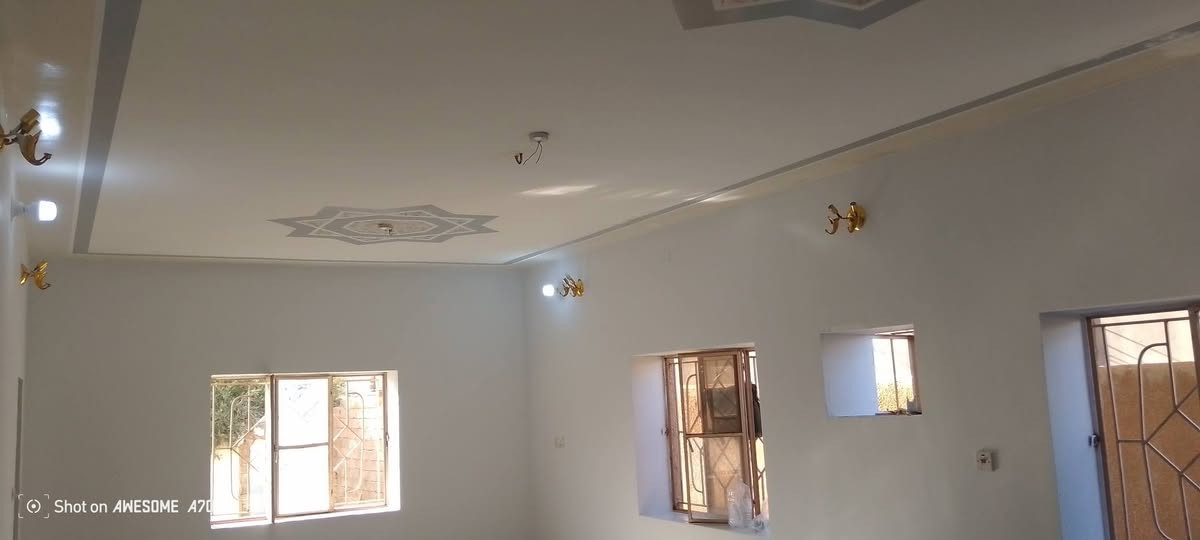 السلام عليكم 
(صباغ) متفرغ حاليا  كافه الانواع ❤️ نشتغل صبغ واجهيات والداخل وكذالك السطح.  بنواعه )  والماستك( والتابكوو) (ناشنل رافكوت غيرها ) كامل تسليم  اسعار مناسبه....
 وشغل نظيف وصور عملنه موجوده والرزق لجميع
*********** اتصال وكذالك واتساب
