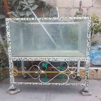 حوض سمك للبيع للأستفسار على هذا الرقم 07713909836