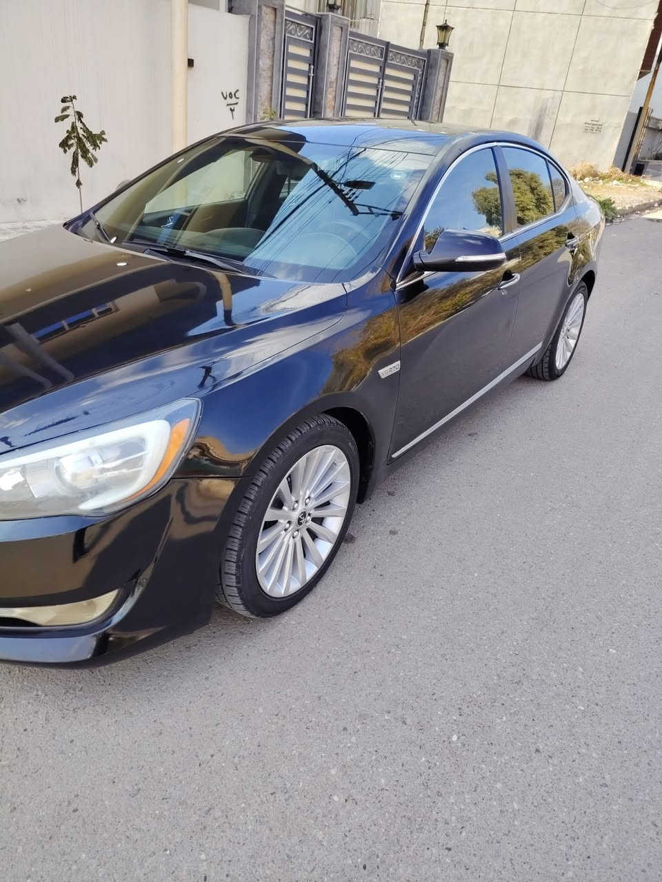 السلام عليكم
كادينزا ٢٠١١ وارد كوري للبيع
السعر (١١٠) ورقة وبيها مجال للطيبين
لون اسود محرك (٢٧٠٠) المرغوب 
(٦) سلندر قطعتين صبغ البوند وجاملغ الامامي اليمين بدون دواخل شرط 
كير ومحرك شرط  
تبريد تدفئة المقاعد الامامية (الكشنات) تدفئة 
تحكمات ستيرن اشارة ترحيب بالباب سيارة جديدة ماناقصها شي 
السيارة بأسمي رقم جديد دهوك سنوية جديدة لي ٢٠٣٠ وهزة جديدة لي شهر الخامس ٢٠٢٦
ملاحظة : بدون كوبون بانزين
المكان موصل - الجانب الايسر - حي الوحدة
***********
***********
