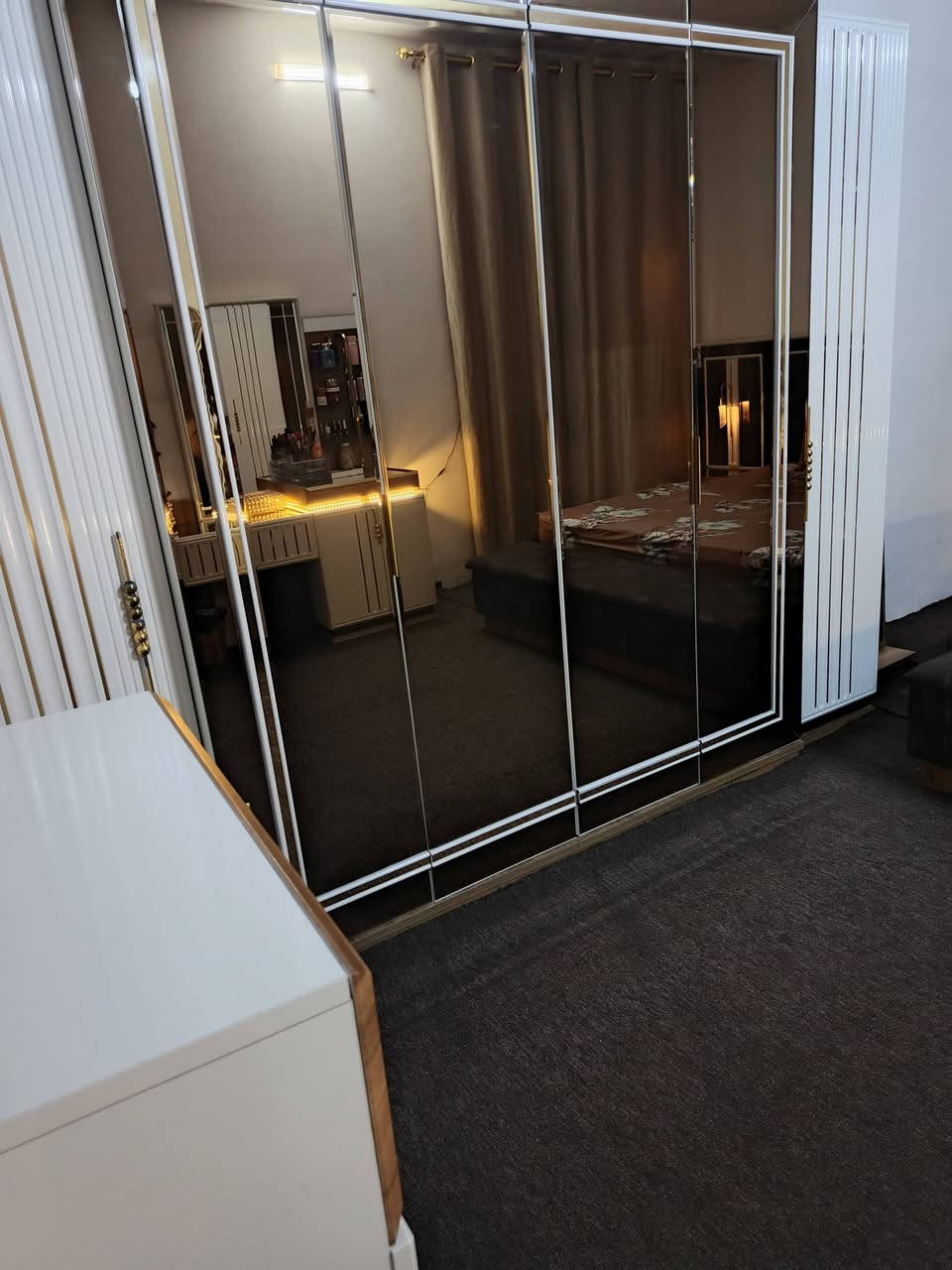 غرفه 5 قطع نضافه 100/100 استعمله اقل سنه اي شخط مابيها سعرها  بمليون و700 وبيها مجال قليل


**إذا كنت صاحب هذا الإعلان وتريد حذفه لأي سبب، رجاءا أرسل رسالة إلى الدعم الفني**