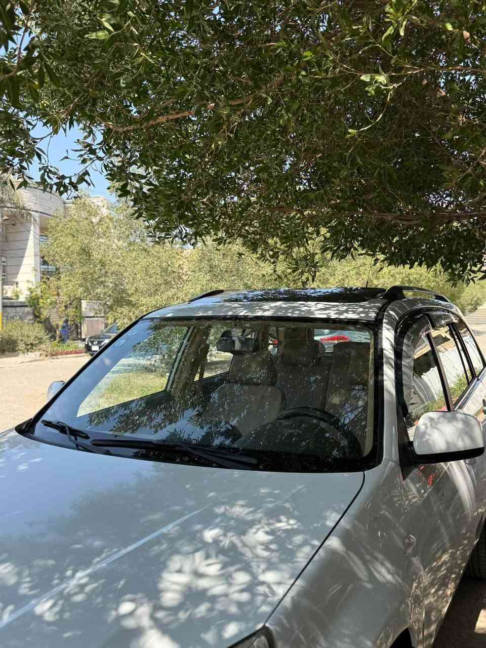 سلام عليكم 
تيكو ٢٠١٣ شركة العامة ماشية ٦٦ الف 
مكفولة بدون صبغ ولا تبديل ، كير ومحرك وصدر وتبريد ع وضع الشركة 
ملشي بيها شغال 
بيها فقط طعجة بالجاملغ الامامي جهة السائق
رقم بغداد سنوية وهزة ورقم جديد وباسمي
السعر ٧٢ ورقة وبيها مجال 
*********** Colombo, Sri Lanka
