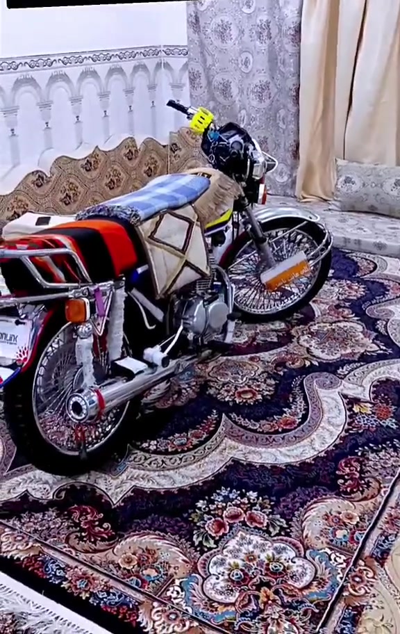 اسلام عليكم
دراجة للبيع تايكر مديل2020 اوراق كامله مكان كربلاء قضاء عين التمر رقمي *********** متواجد فيس او اتصل عل رقم
