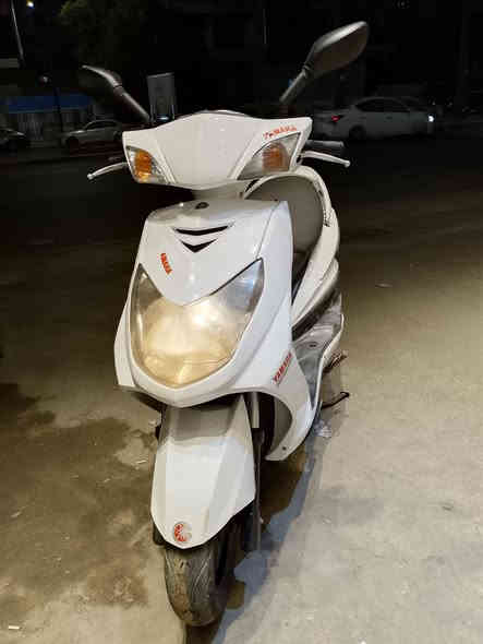 سلام عليكم دراجه سكنس فحل 140 نوزل خطين دراجه بلاديه مكينه برغي ممفتوح بيه دراجه كامله شلعه معدل فول كهربائيات كله شغاله شاشه إلكتروني  كلشي مناقصه دراجه السعر 750 المكان بغداد الكرخ قرب بانزين خانه العلاوي لستفسار ***********
