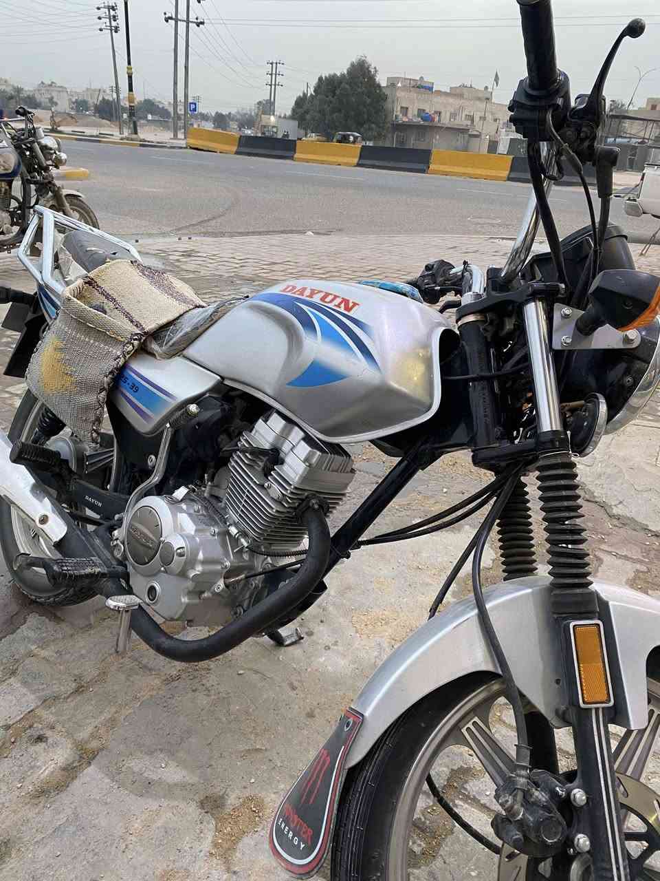 اللهم صلي على محمد وآل محمد دراجه دايون عضم مديل 2020/3/2 دراجه كامله ماناقصه شي ومكفوله من كلشي مكينه مامفتوحه شلع صبانه ممخلي عليه الدراجه اوراق كامله سعره مليون وربع قفل مكاني كربلاء وهاذ رقمي ***********
