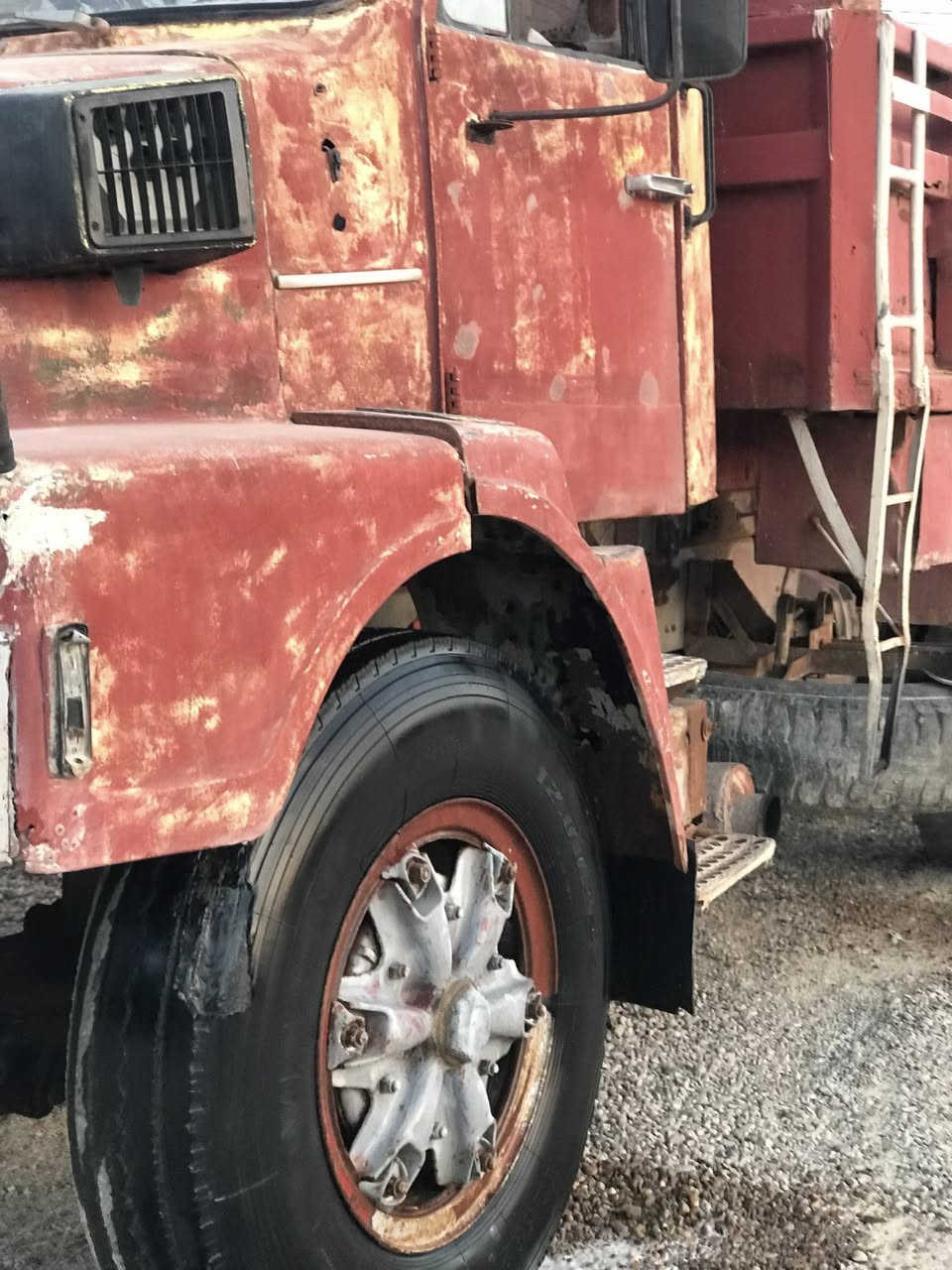 سلام عليكم فالفو للبيع موديل 79 مكينة وكير زينات السعر خاص رقم *********** مكان بابل الإسكندرية
