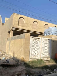 بيت للبيع مساحه 200 متر شارع المدارس طابق ونص للستفسار الاتصال 0772383...