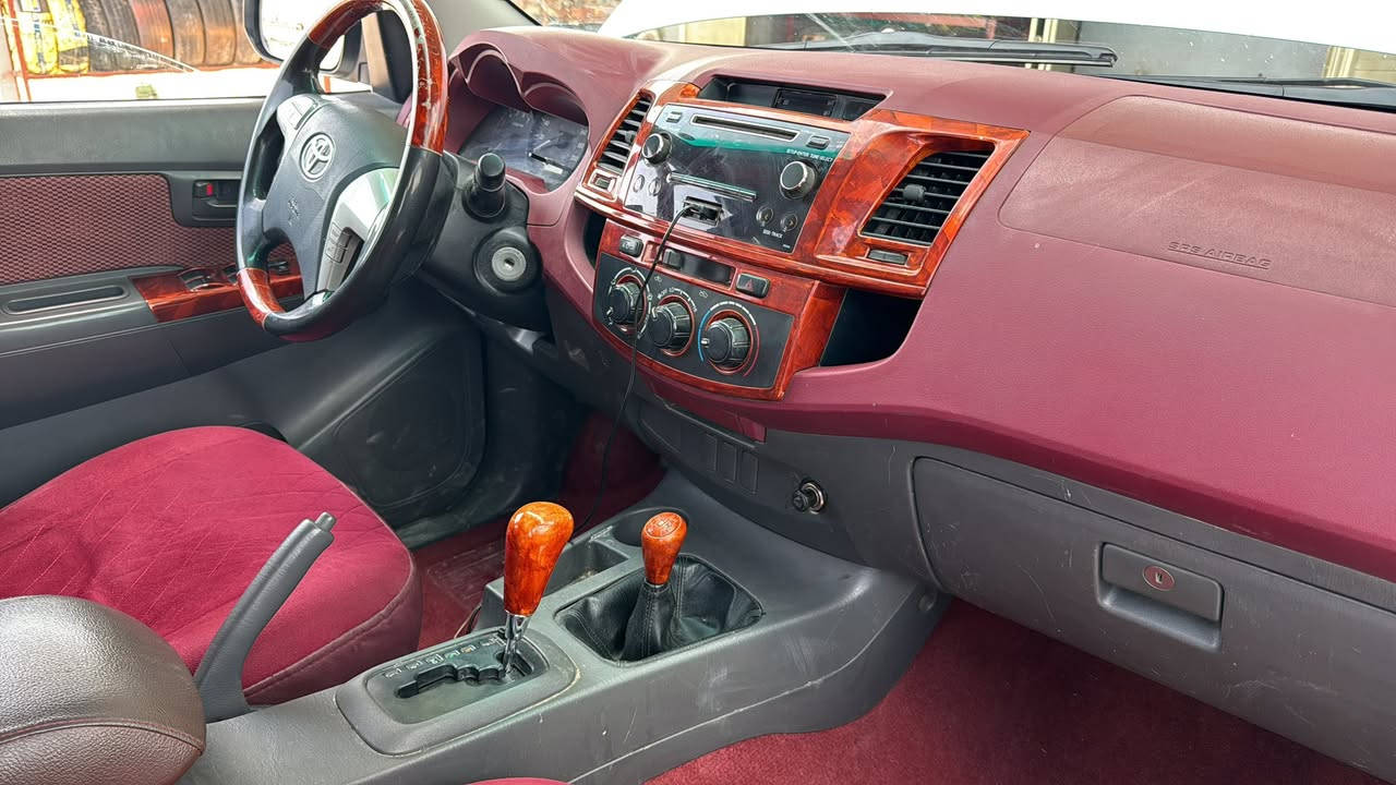 سلام عليكم
تيوتا هايلوكس سيد نهرو 2014 بيه بارد أربع أصابع راس الجاملغ فور ويل سياره جديده مال جناي بأسمي تحويل مباشر سنويه 2030 ماشيه 200الف 

عنوان سامراء خط السريع. ***********
