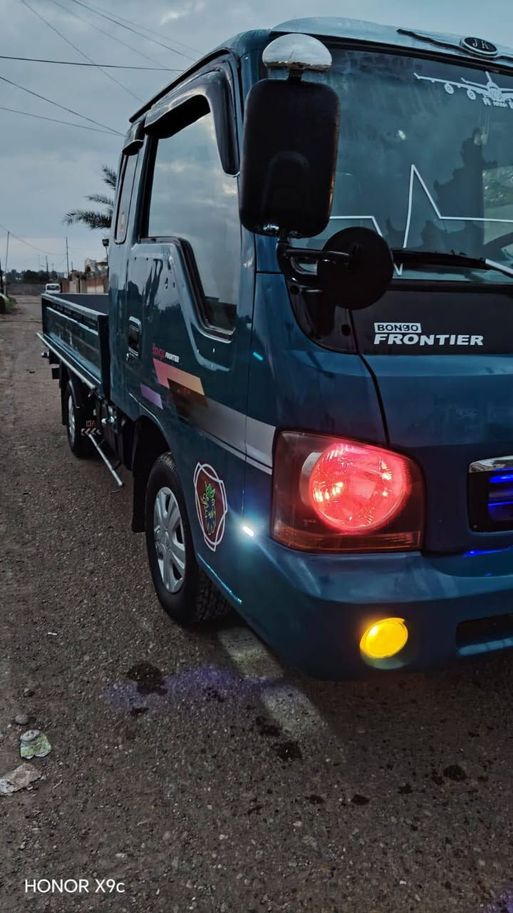 يالله 
السلام عليكم للبيع كيا ام عيون 2001  رقم صلاح الدين انكليزي  سنويه ل28بسمي هزه جديده تحويل ثاني يوم كير محرك اكسل شاصي رقم شاصي مكفول كهربائيات كلها شغاله صدر جديد  دوشمه جديده  السياره بلاديه صبغ دوسات وباب خلفي فقط مكان السياره التاجي 
 ***********
