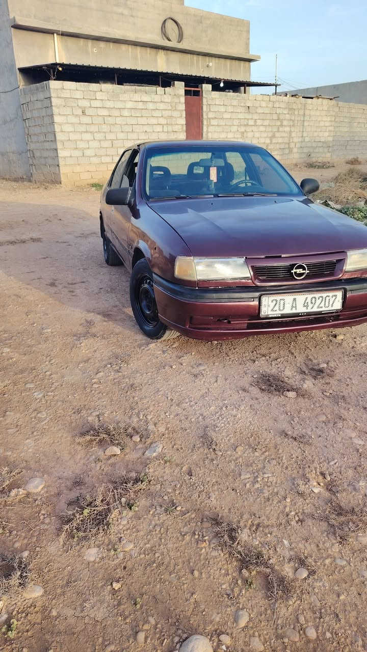 السلام عليكم
اوبل فكترا موديل ١٩٩٠
 رقم ديالى انكليزي سنوية ل 2028
كير ومكينة خير من الله كهربائيات كلها شغالة صدر جديد
السعر 35 وبيها مجال بسيط

***********
