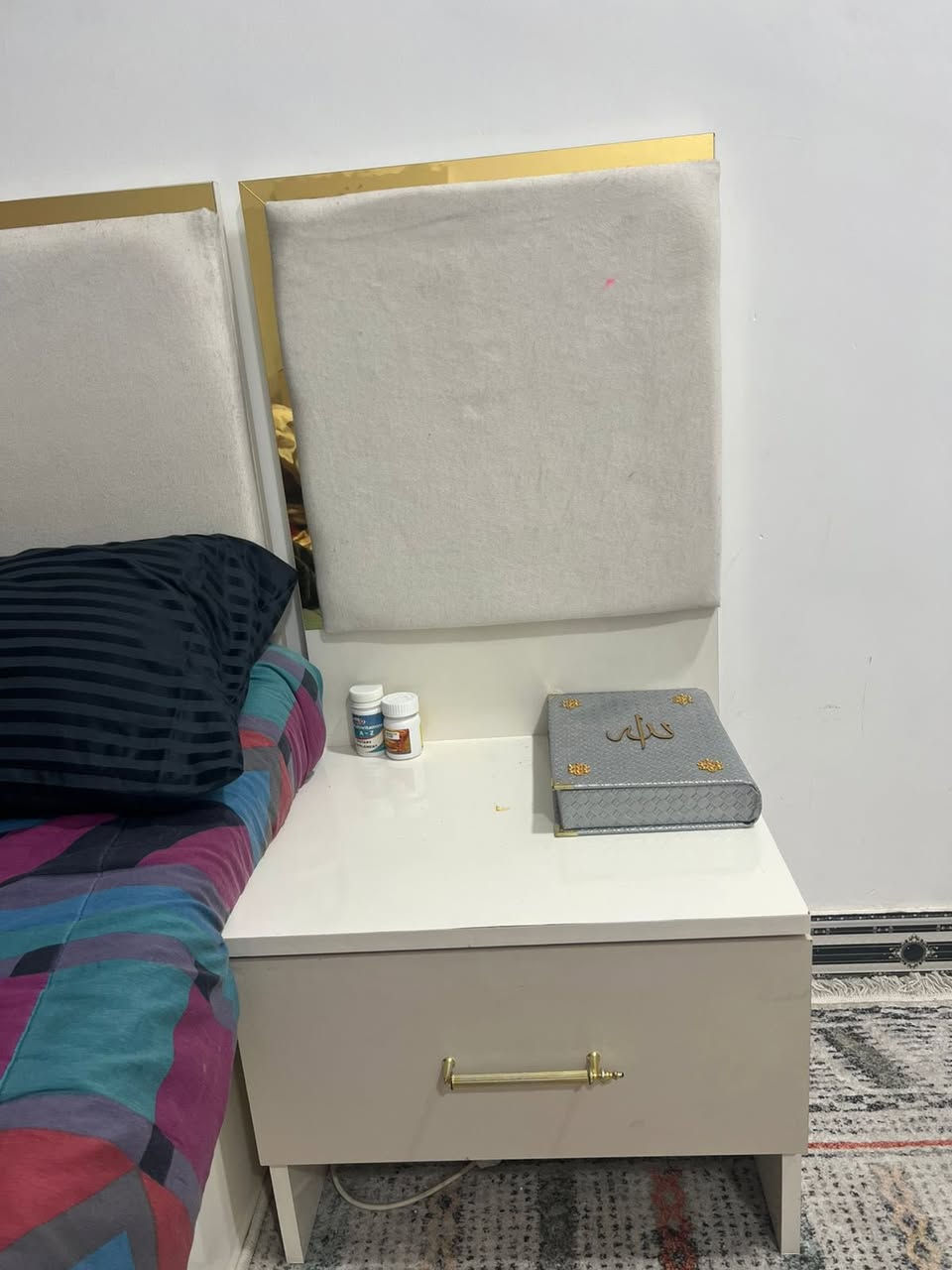 غرفة نوم للبيع مابيه ضرر حلوة ونظيفه مكانه المشتل سعرها 350


**إذا كنت صاحب هذا الإعلان وتريد حذفه لأي سبب، رجاءا أرسل رسالة إلى الدعم الفني**
