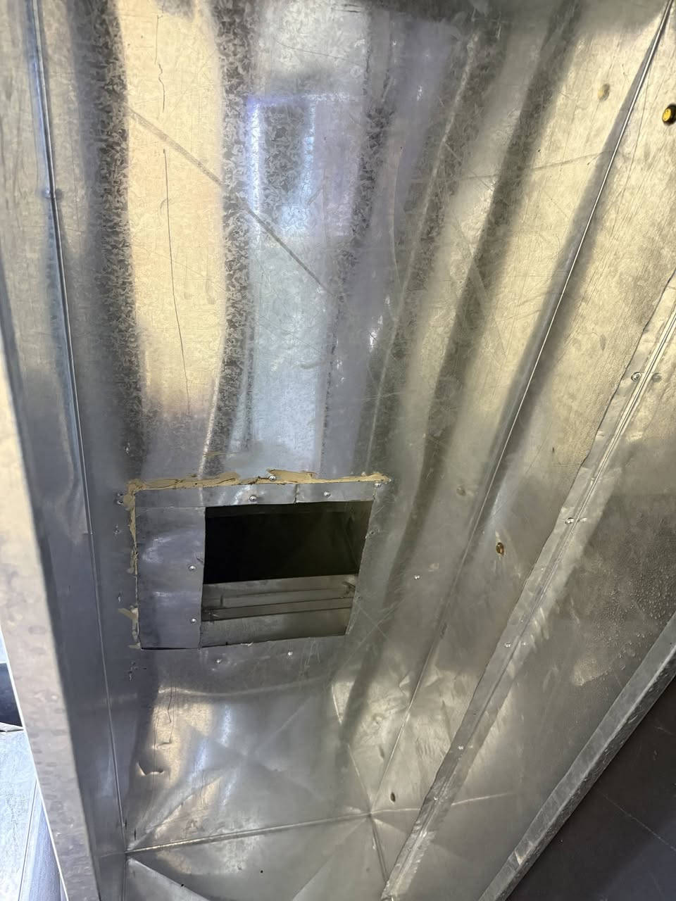 مناقل دجاج +دكتات+بوجات للبيع ممستخدم والمستخدم موضح بلفيديو مكانهن بغداد الجهاد حي الحسين 
*********** واتس
