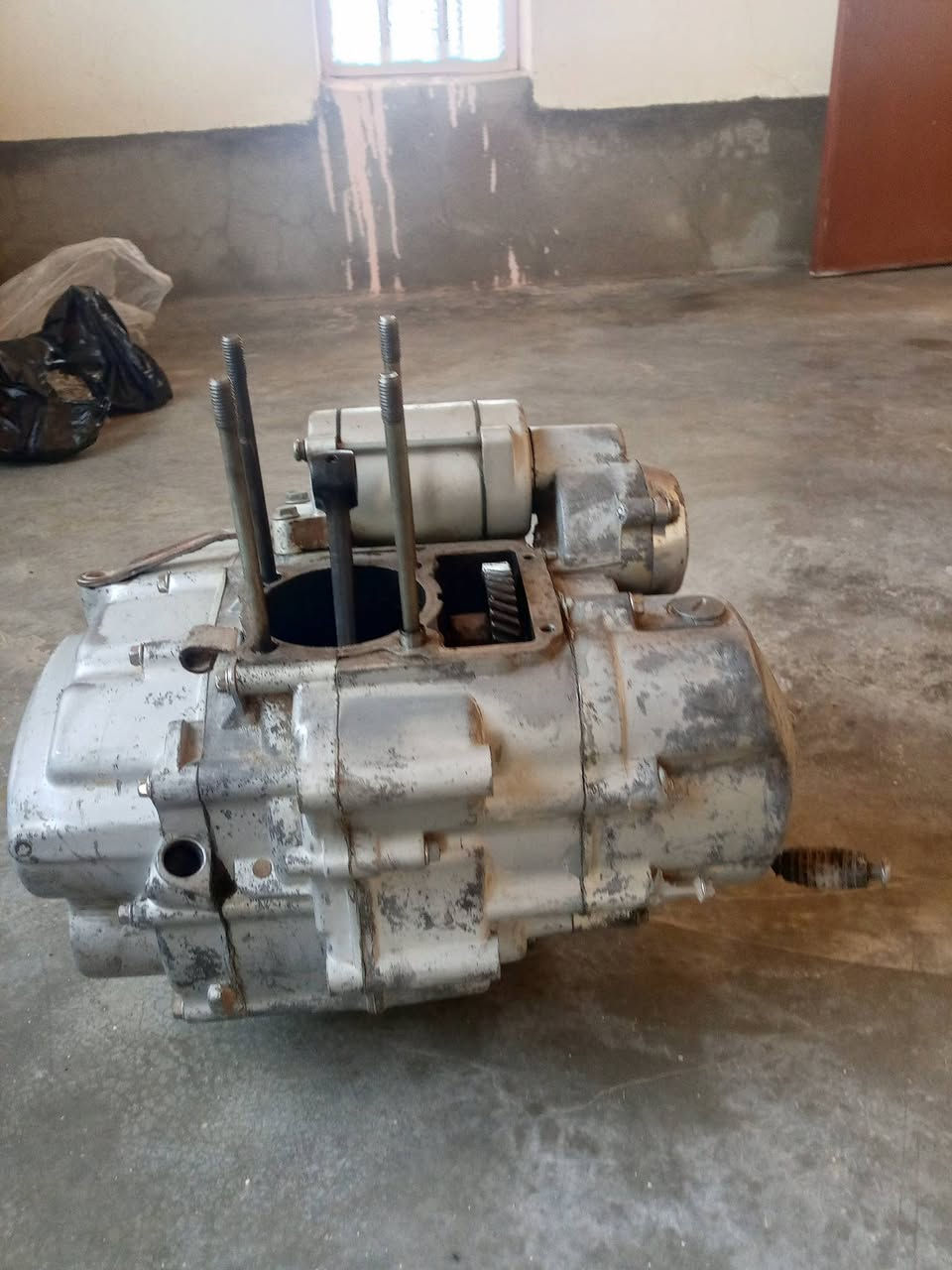 محرك جني كله يشتغل مابيه شي السعر 35 الف اتصل على ***********
