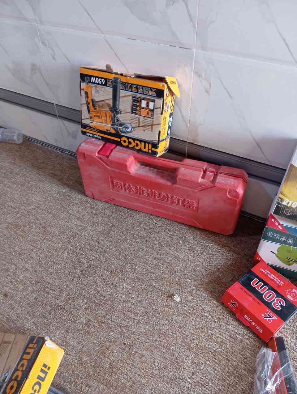 السلام عليكم ورحمه الله عندي ارفوف وعوارض واغراض انشائه الاغراض النوعيه الجيده والاصلي  تواصل على الرقم ***********
