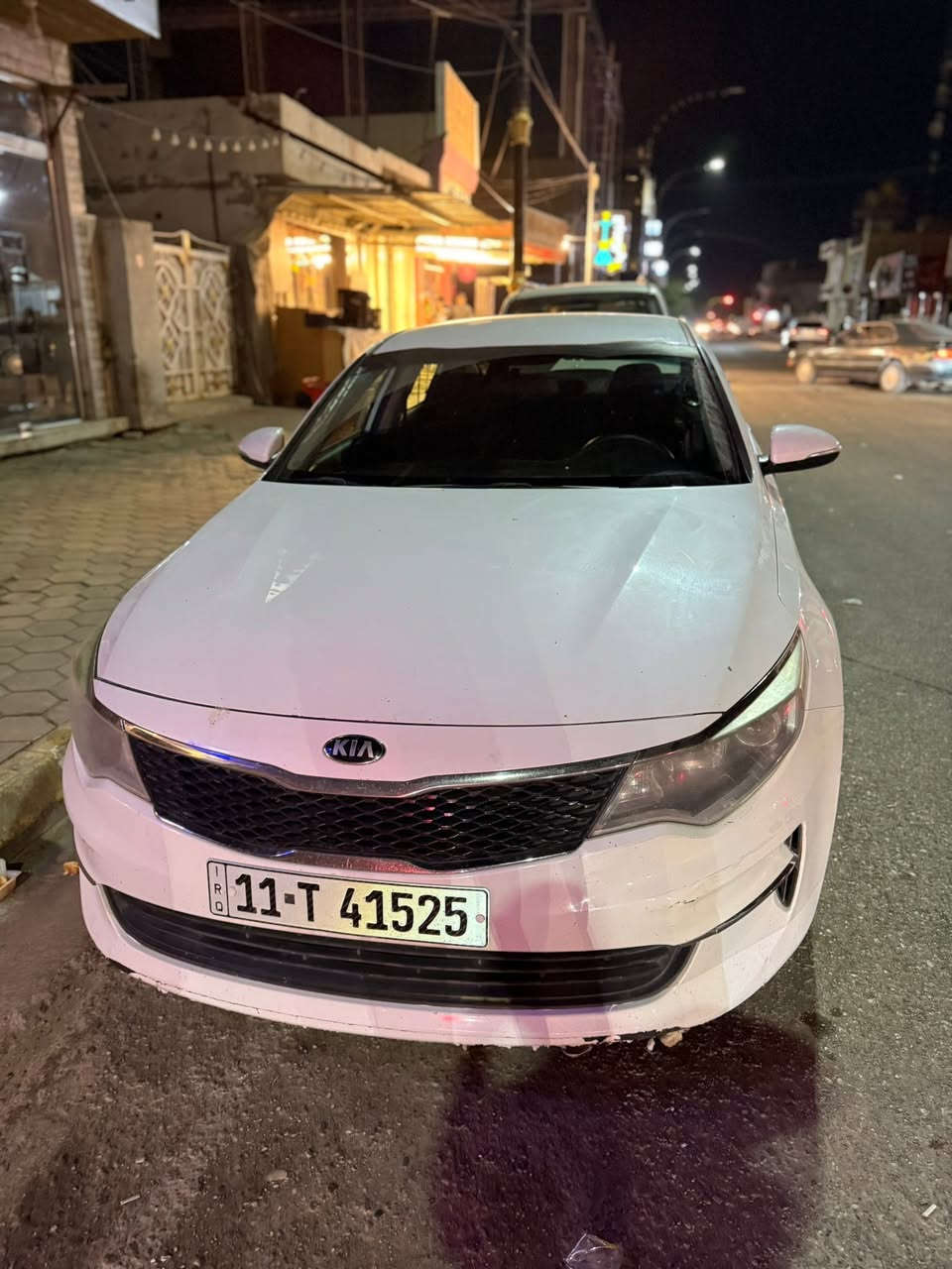 السلام عليكم
للبيع فقط
اوبتيما 2016 fe وارد امريكي ( معروفة مواصفات الfe )
محرك 2400 GDI رقم بغداد الدولي بأسمي
حادثها خلفي صندوق + جنطة فقط يعني البچم كبس
وبيها طعجه خفيفه بهلال الجاملغ الخلفي مابيها صبغ ومعجون ابد
صور السونار والحادث موجوده لليحب يشوف ويتأكد
ماشية 144 ميل 
السيارة الله شاهد نظيفة من محرك وگير والدهن كله اصلي ( ادينول ) وتبريدها ثلج 
مكان السيارة / واسط _ الكوت
السعر 125 وبيها مجال بسيط
للاستفسار / *********** او بالخاص موجود
