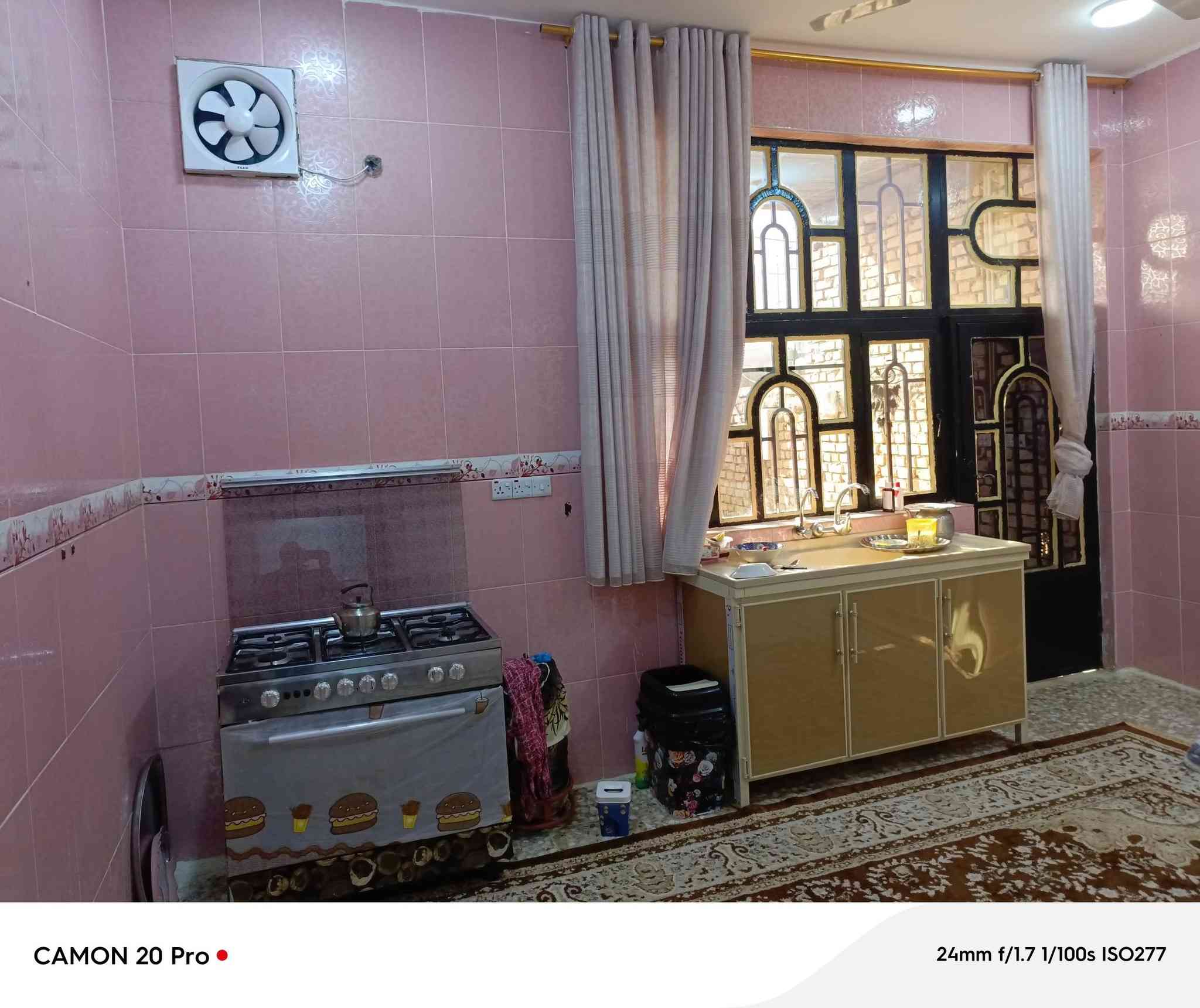 السلام عليكم ورحمه الله وبركاته يعلن مكتب دلالية بركاته الزهراء عن بيع منزل مساحه 210متر الطابق الأول كراج مجموعة صحيه استقبال ومطبخ وصاله وغرفتين نوم مجموعتين صحيه داخليه الطابق الثاني صاله وغرفتين نوم مطلوب مبادرة 95 تطلوعه 85 مليون العنوان كوت حي الحوار شارع الكفاح 20متر عن التجاري الاستفسار على الرقم ***********  أومراسلت الصفحه
