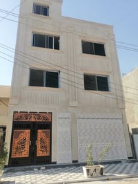 للبيع بناية مساحة ١٧٥ حديثه ٣طوابق مع قاعه بمساحه ١٥٠ في الدوره حي الم...