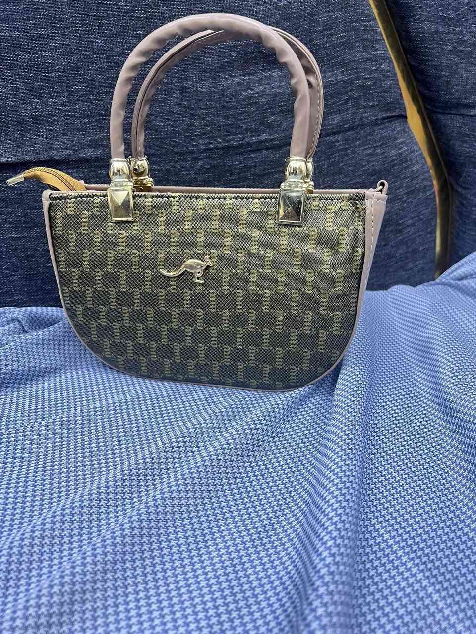 السعر ٦حبايب الحجز ***********
